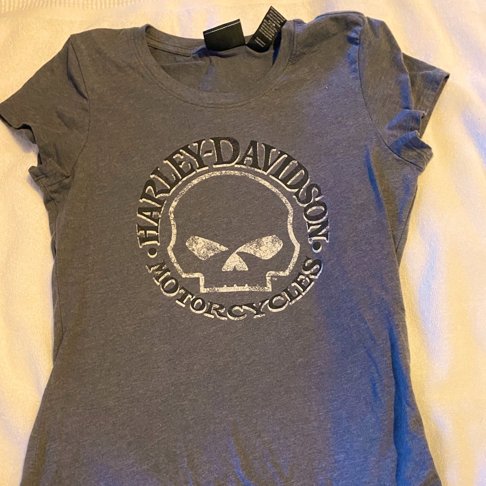Women’s Harley Davidson T-shirt medium